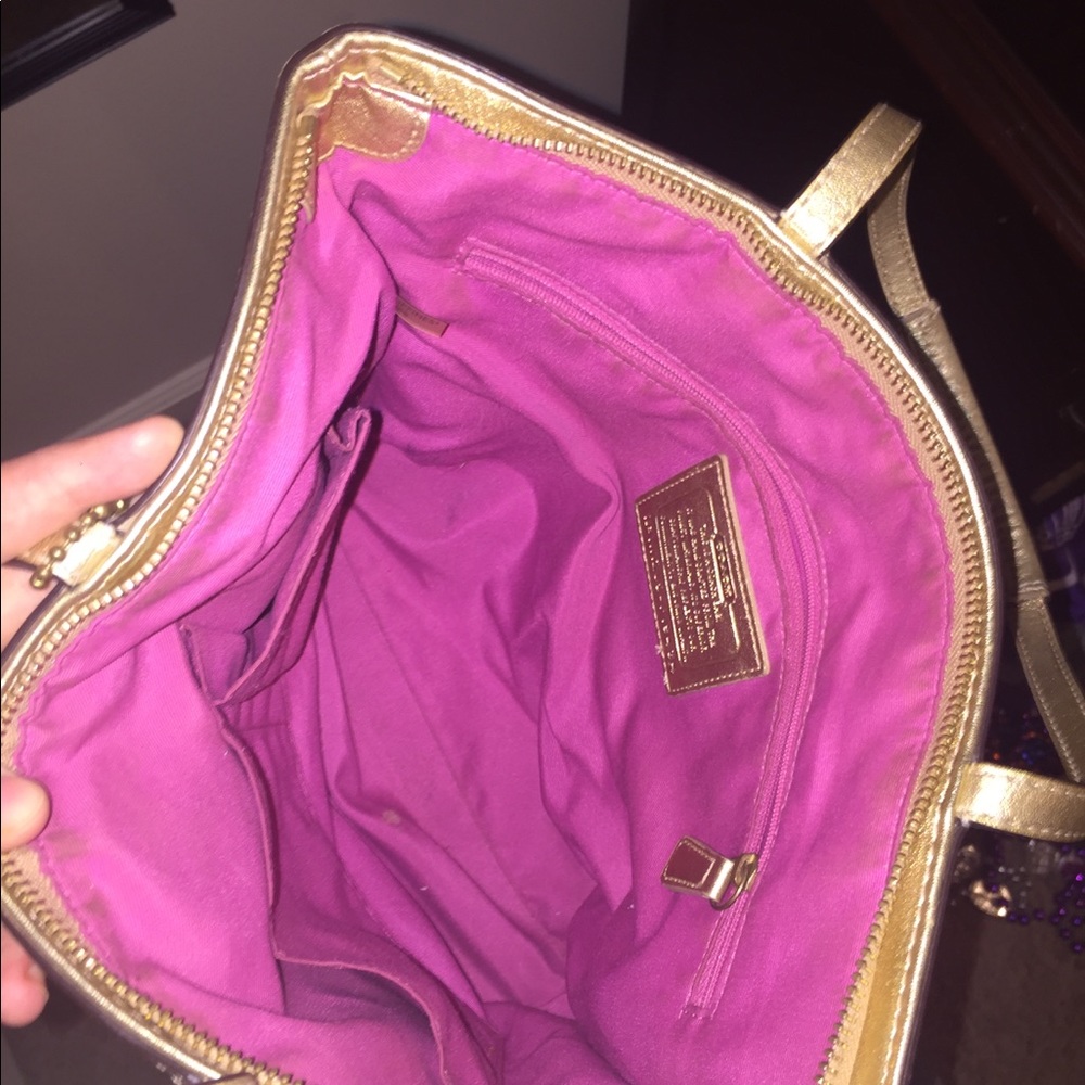 Coach purse - Picture 2 of 2